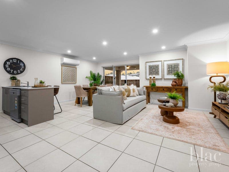 49 Bemina Crescent, Spring Mountain — photo 1 of 5