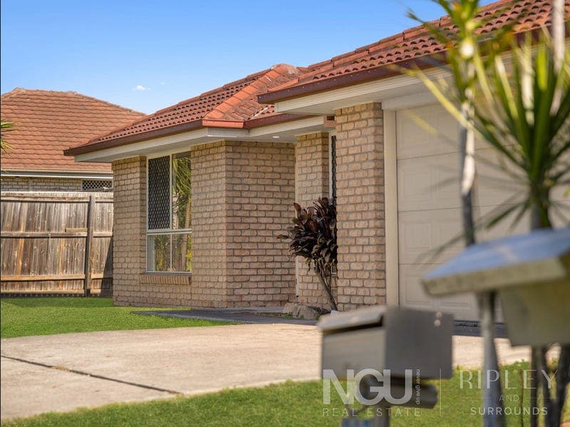117 Anna Drive, Raceview — photo 1 of 5