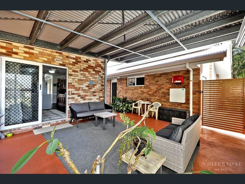 8 Iluka Street, Innes Park — photo 1 of 5