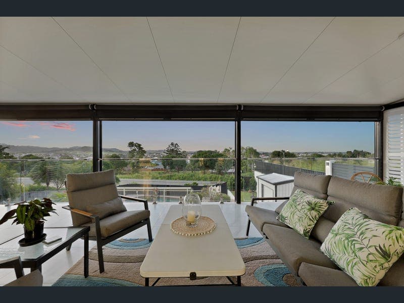 20 Kinnon Street, Glenella — photo 1 of 5
