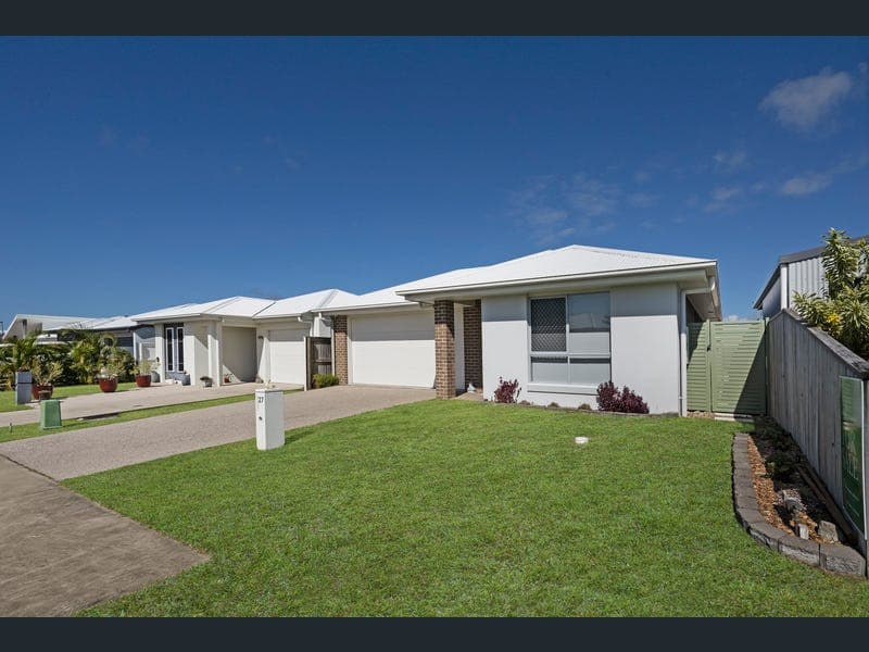 27 Almora Drive, Beaconsfield — photo 1 of 5