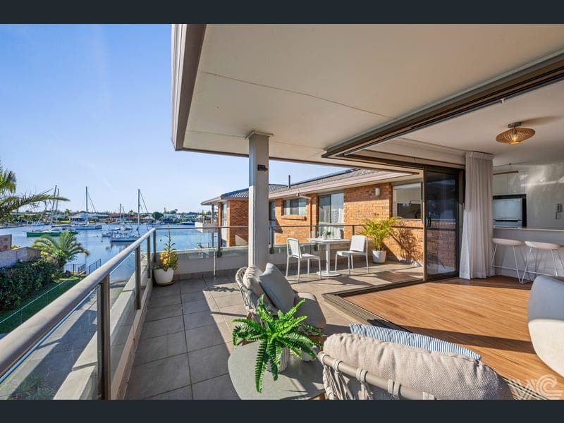 5/19 Carinya Street, Mooloolaba — photo 1 of 5
