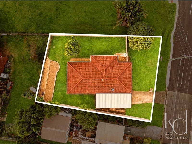 3 Dongarven Drive, Eagleby — photo 1 of 5