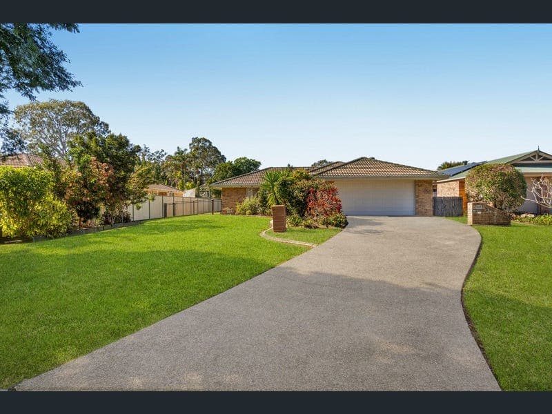 19 Zanow Street, Caboolture — photo 1 of 5