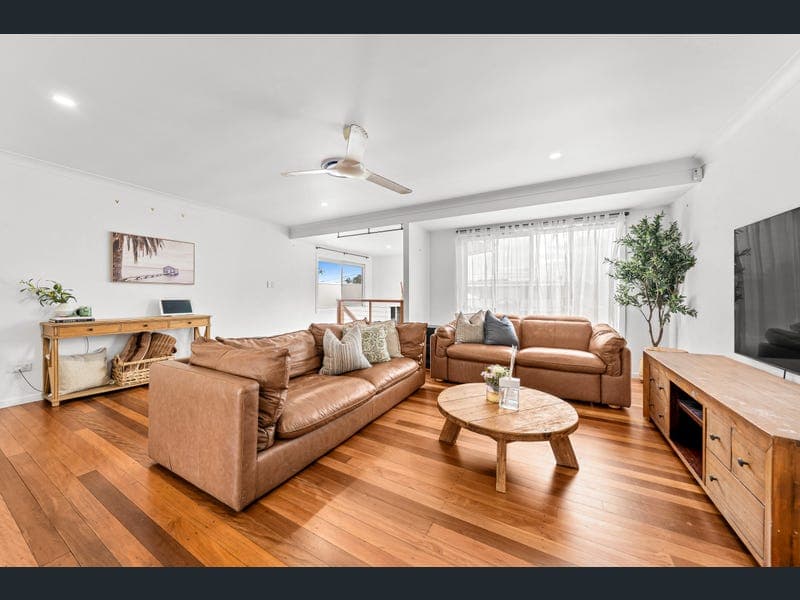 8 Belgrave Street, Underwood — photo 1 of 5