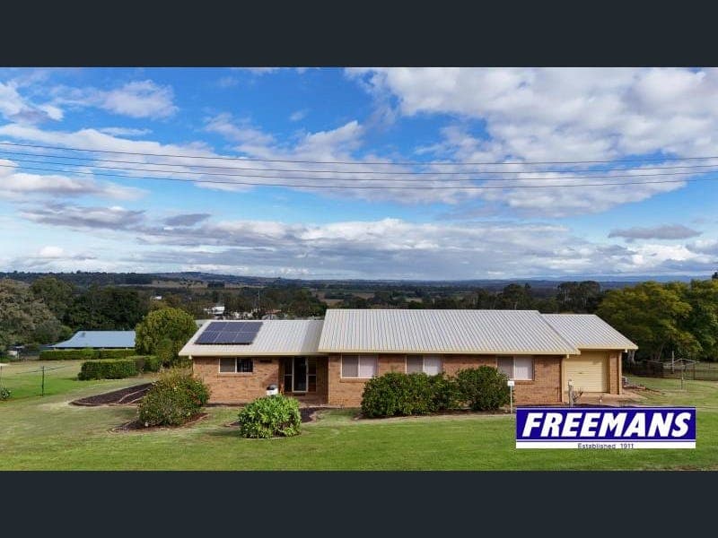 3 Kathy Street, Kingaroy — photo 1 of 5