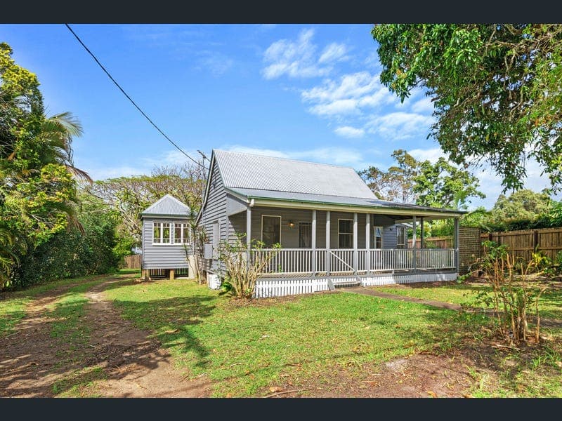 15 Pine Camp Road, Beerwah — photo 1 of 5