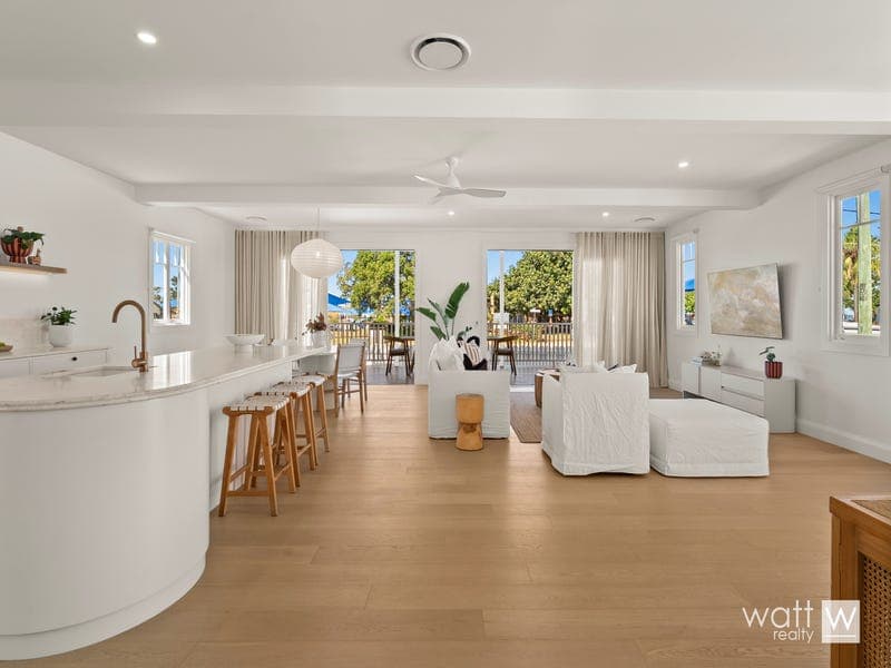 190 Flinders Parade, Sandgate — photo 1 of 5