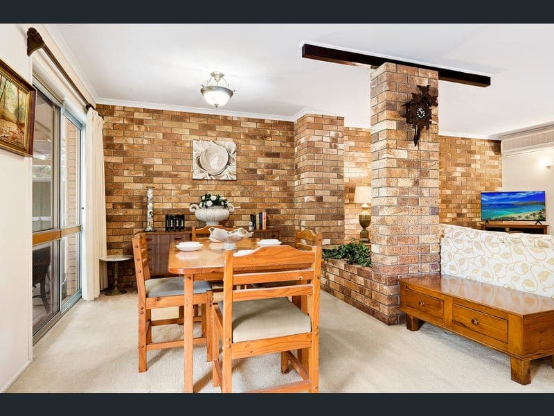 11 Algona Street, Rochedale South — photo 1 of 5