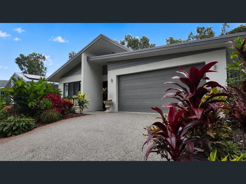 5 Horseshoe Court, Clifton Beach — photo 1 of 5