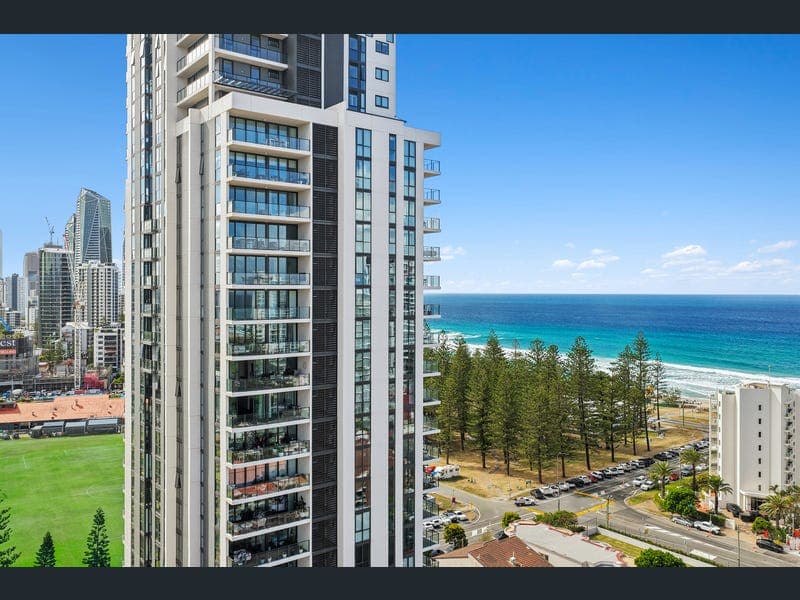63/18 Chelsea Avenue, Broadbeach — photo 1 of 5