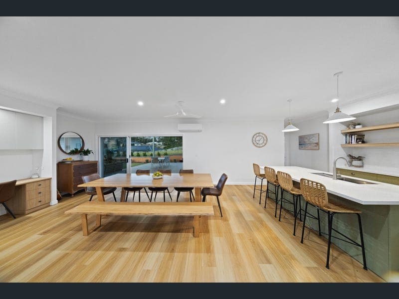 14 Scarlet Moon Court, Southside — photo 1 of 5