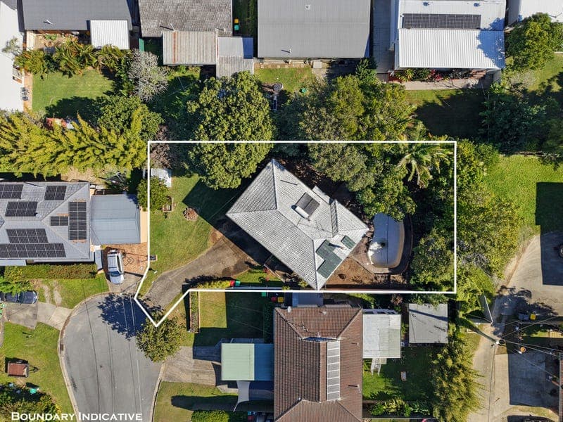 11 Ikana Court, Southport — photo 1 of 5