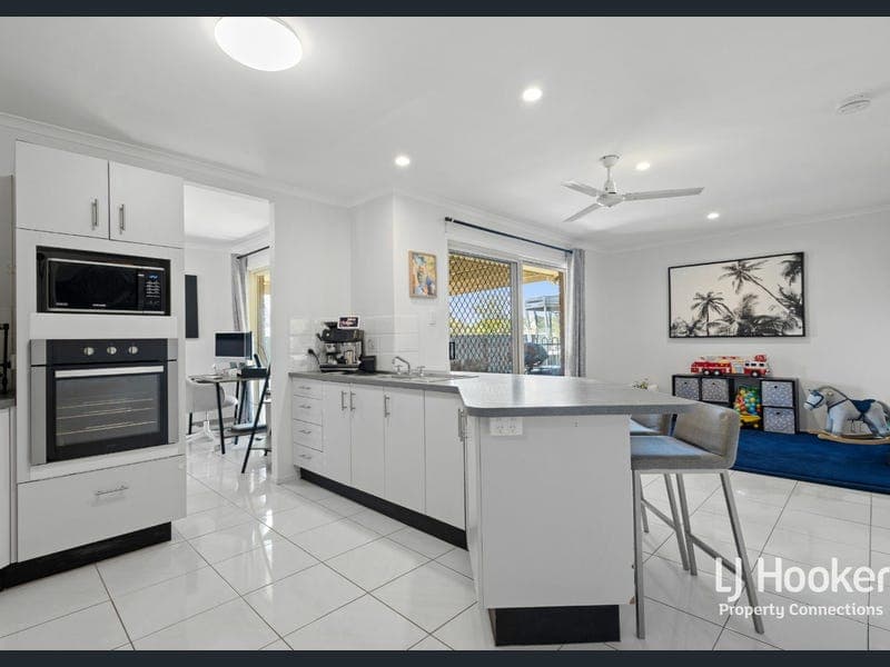 3 Goshawk Drive, Kallangur — photo 1 of 5