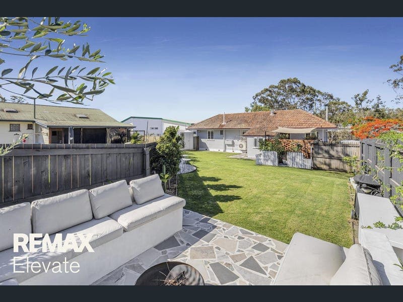 10 Coromandel Street, Tarragindi — photo 1 of 5