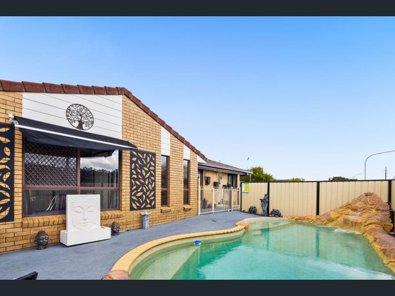 30 Studio Drive, Oxenford — photo 1 of 5