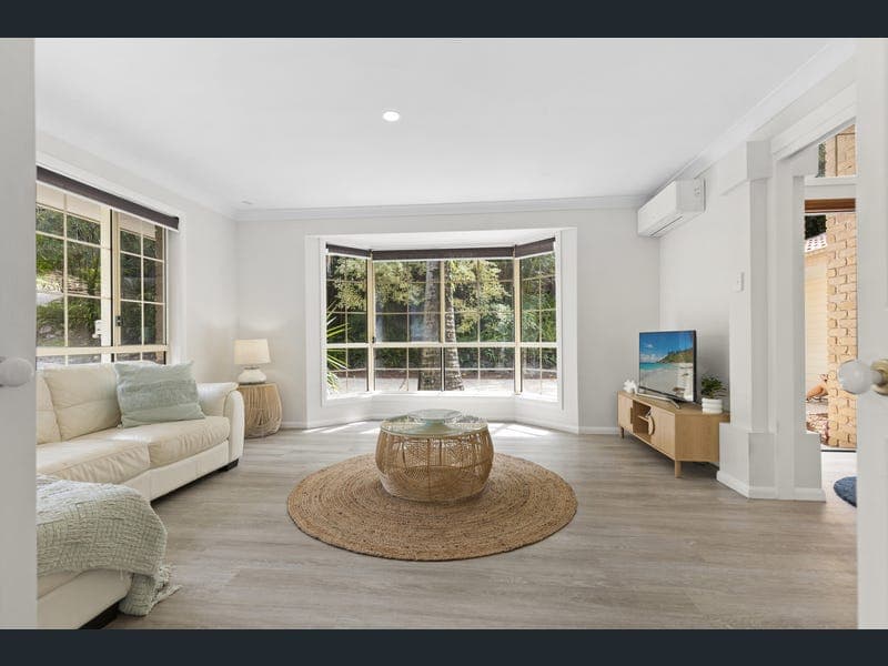 4 Tea Gardens Place, Robina — photo 1 of 5