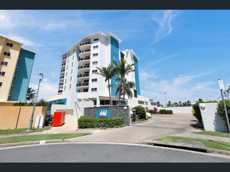 12/11 Megan Place, Mackay Harbour — photo 1 of 5