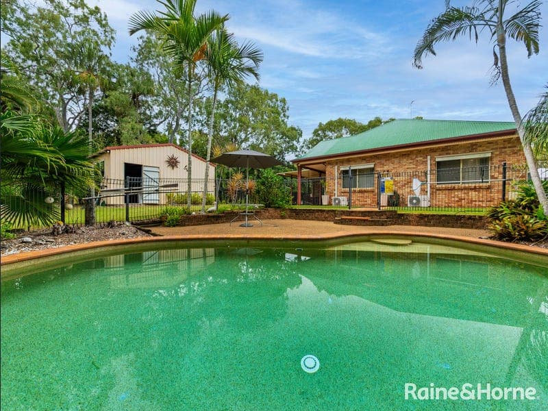 11 Woodlands Lane, Moore Park Beach — photo 1 of 5