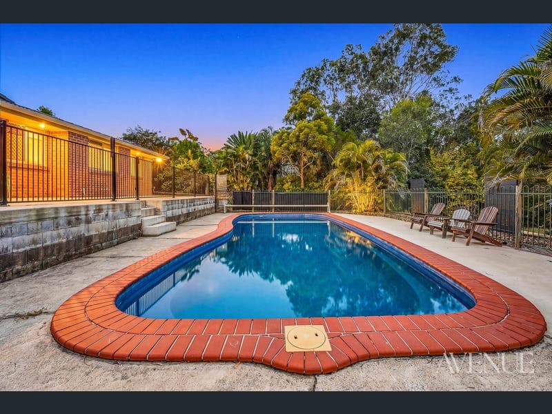 42 Lincoln Court, Gleneagle — photo 1 of 5