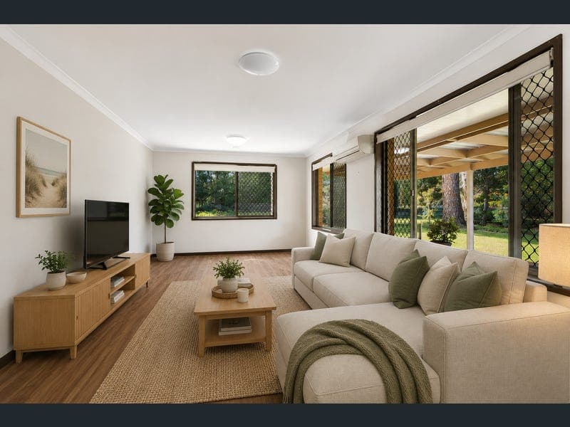 63 Rogers Street, Beachmere — photo 1 of 5