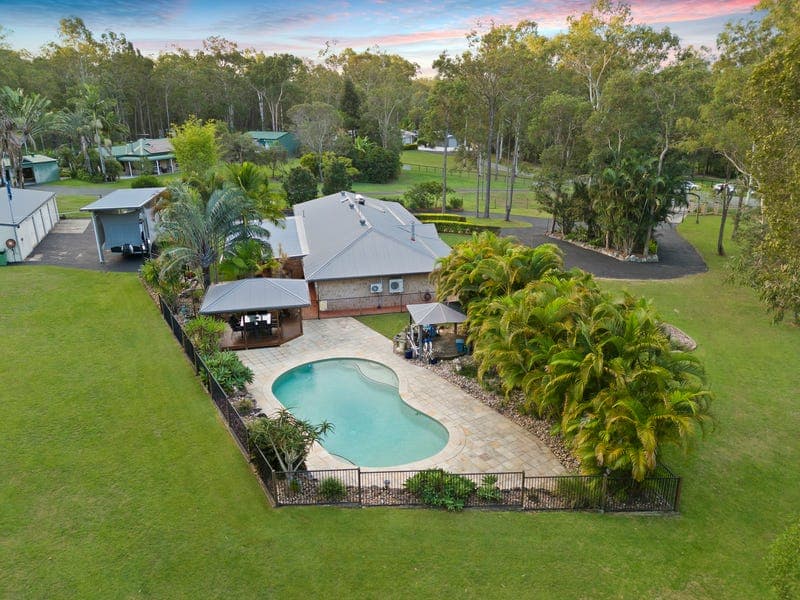 56-58 Casamia Court, Greenbank — photo 1 of 5