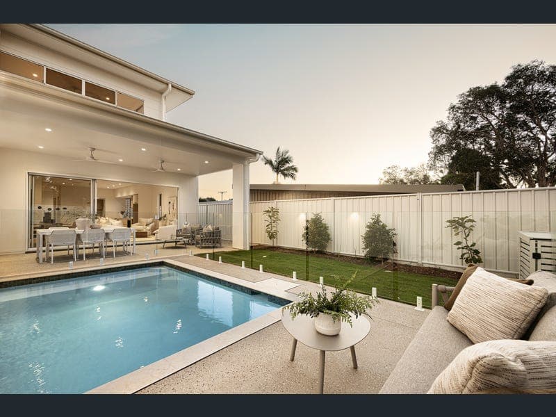 1/18 Pandanus Avenue, Coolum Beach — photo 1 of 5
