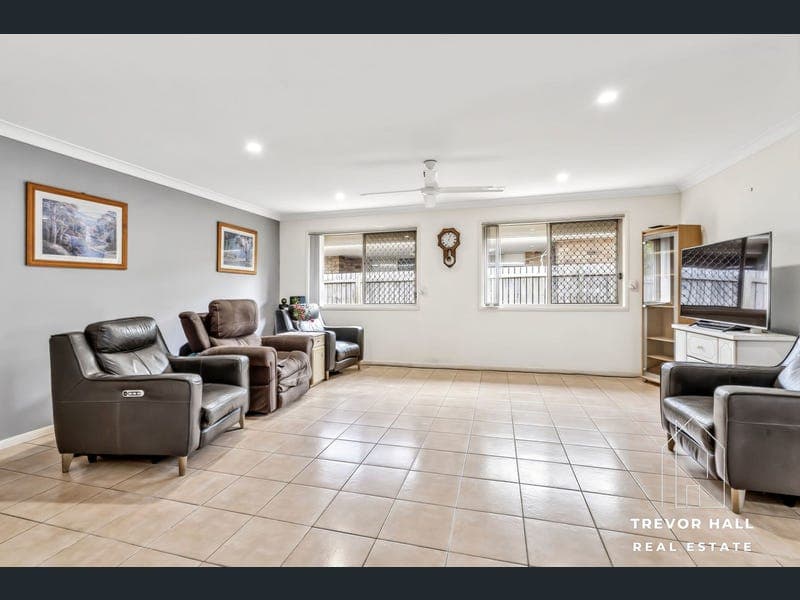 17/9 Harpulia Court, Morayfield — photo 1 of 5