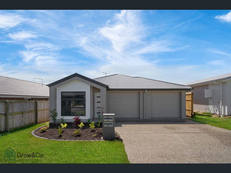 A&B/30 Mount Glorious Street, Park Ridge — photo 1 of 5