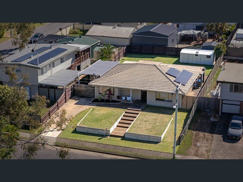 31 Carwell Avenue, Petrie — photo 1 of 5