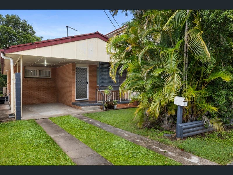21 Eliza Street, Clayfield — photo 1 of 5