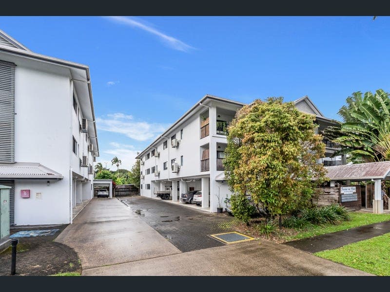 2/4-6 Olive Street, Manoora — photo 1 of 5