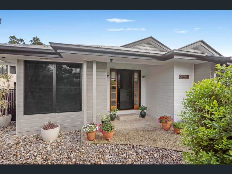 3 Honeybee Place, Upper Kedron — photo 1 of 5
