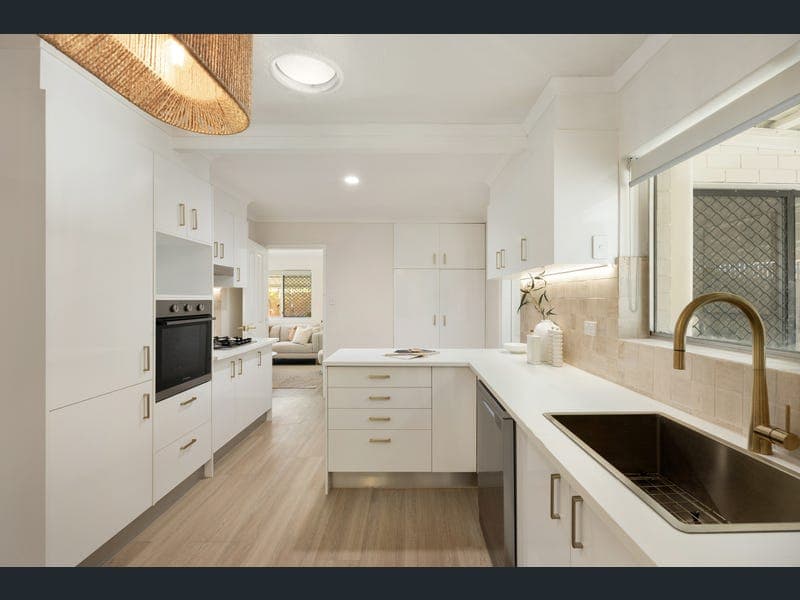 13 Dale Street, Clontarf — photo 1 of 5