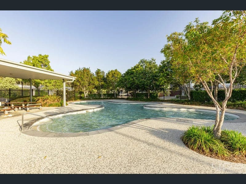 31 Melville Drive, Pimpama — photo 1 of 5