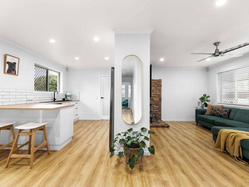 14 Claire Street, Centenary Heights — photo 1 of 5