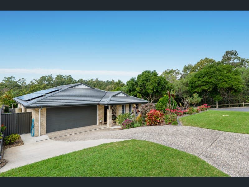 35 Fortescue Street, Pacific Pines — photo 1 of 5