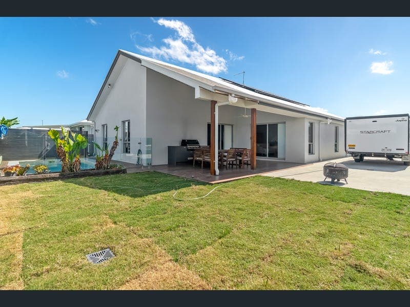 29 Sally Crescent, Nirimba — photo 1 of 5