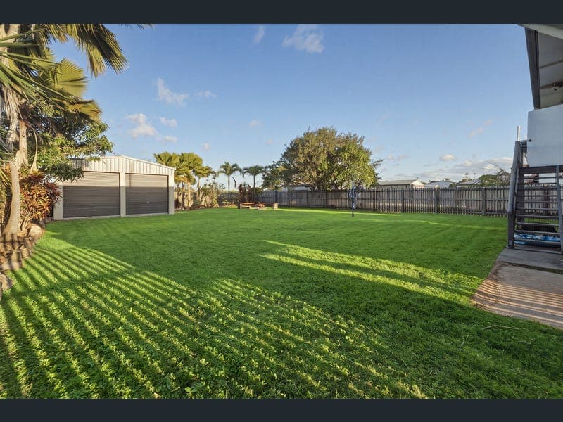 31 Bezzina, Bucasia — photo 1 of 5