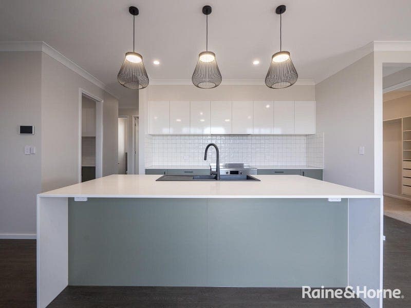 22 Livistona Street, Redland Bay — photo 1 of 5
