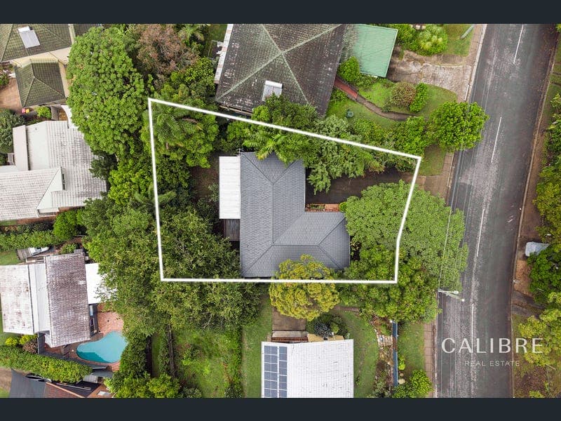 145 Burbong Street, Chapel Hill — photo 1 of 5