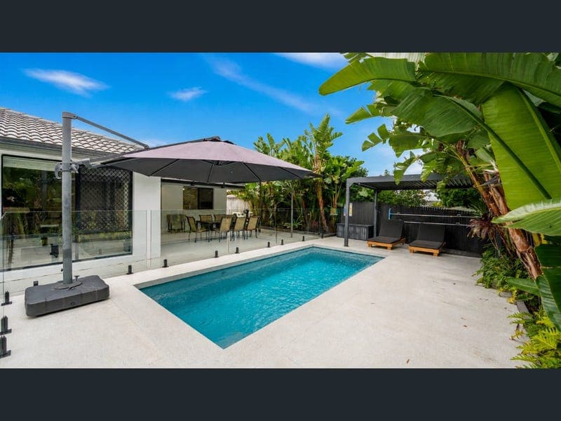 1 Trisha Close, Victoria Point — photo 1 of 5