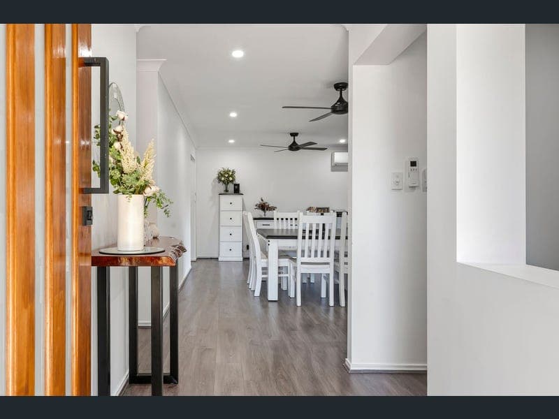 27 Adelaide Drive, Caboolture South — photo 1 of 5