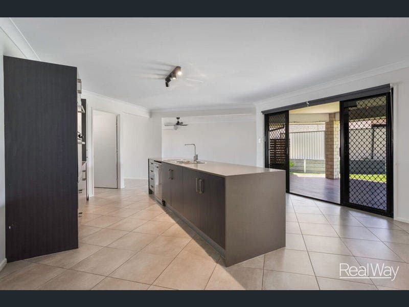 16 Kylah Court, Yamanto — photo 1 of 5