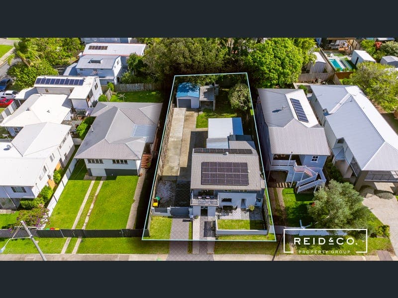343 Oxley Avenue, Margate — photo 1 of 5