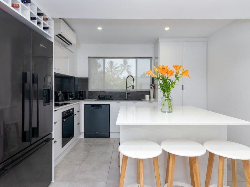13/10 Davidson Street, Port Douglas — photo 1 of 5