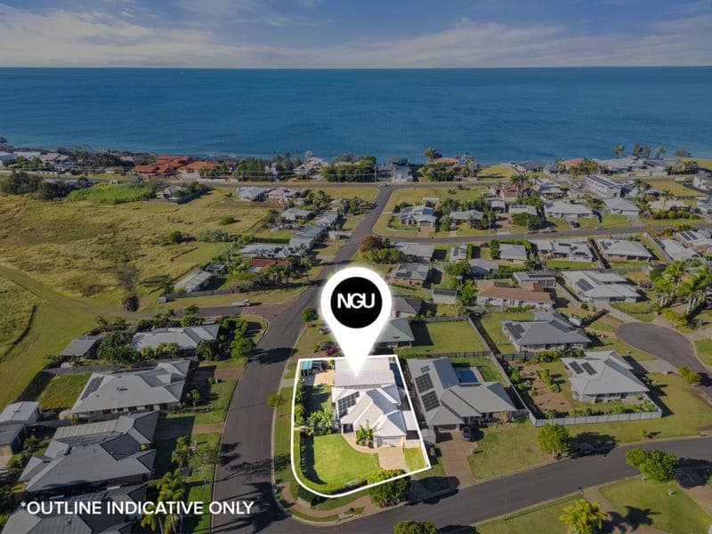 2 Peggy Drive, Coral Cove — photo 1 of 5
