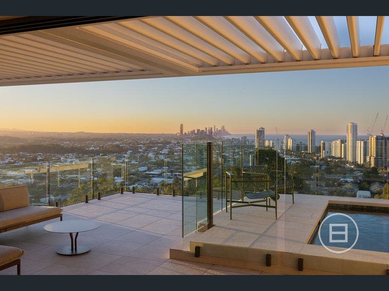 113 George Street West, Burleigh Heads — photo 1 of 5