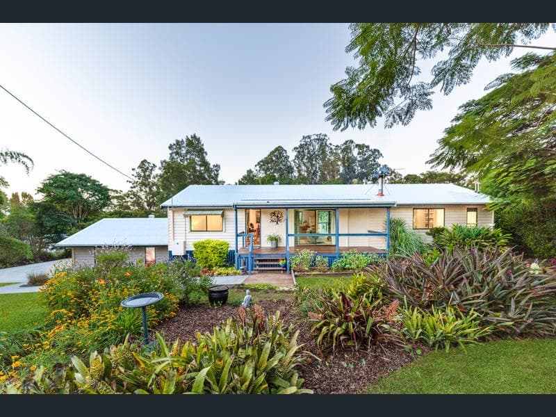 18 Rosella Road, North Maleny — photo 1 of 5