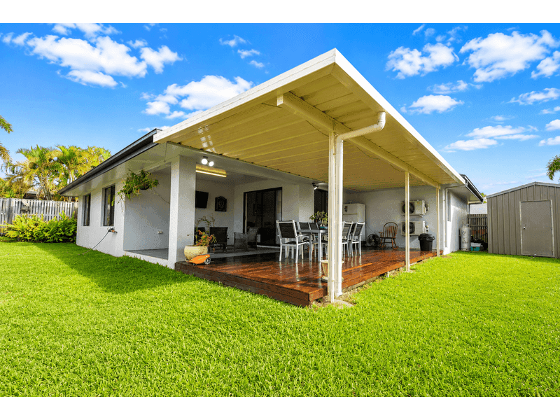 67 Hillock Crescent, Bushland Beach — photo 1 of 5